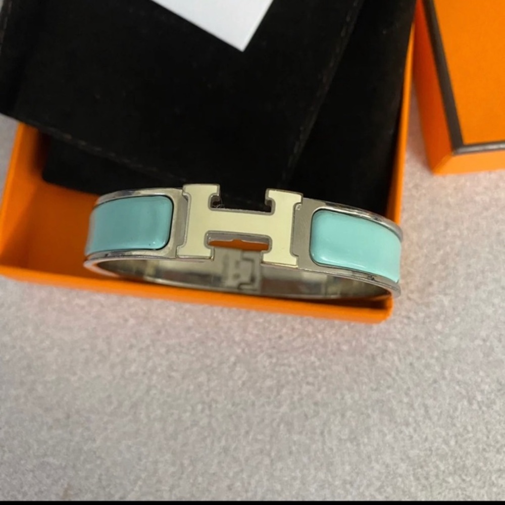 💯HERMES Tiffany-Blue Enamel Clic Clac H Bracelet - Picture 2 of 9